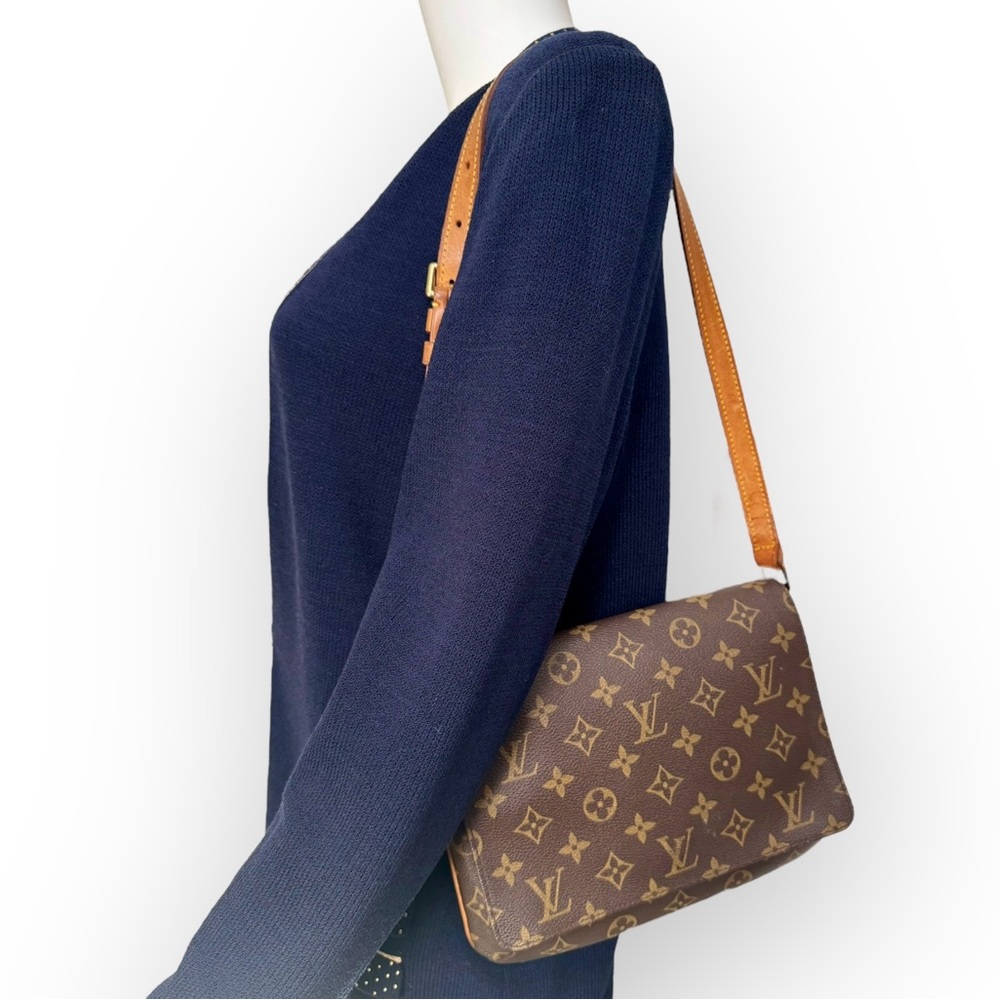 Vintage (2001) Louis Vuitton Monogram Canvas Musette Shoulder Bag with Tan Strap